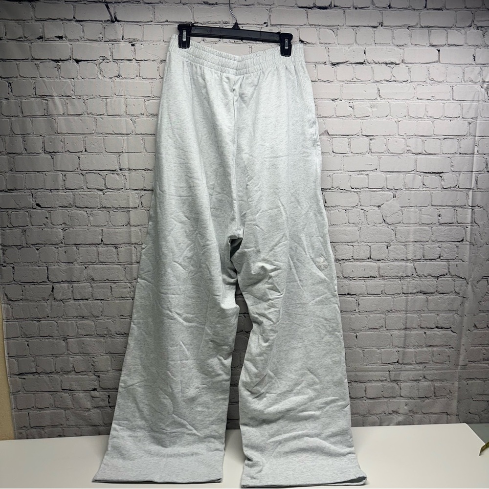 BRAVEST STUDIOS Gray Sweatpants SIZE L/XL NWT - Picture 2 of 11